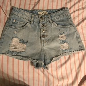 DENIM SHORTS!
